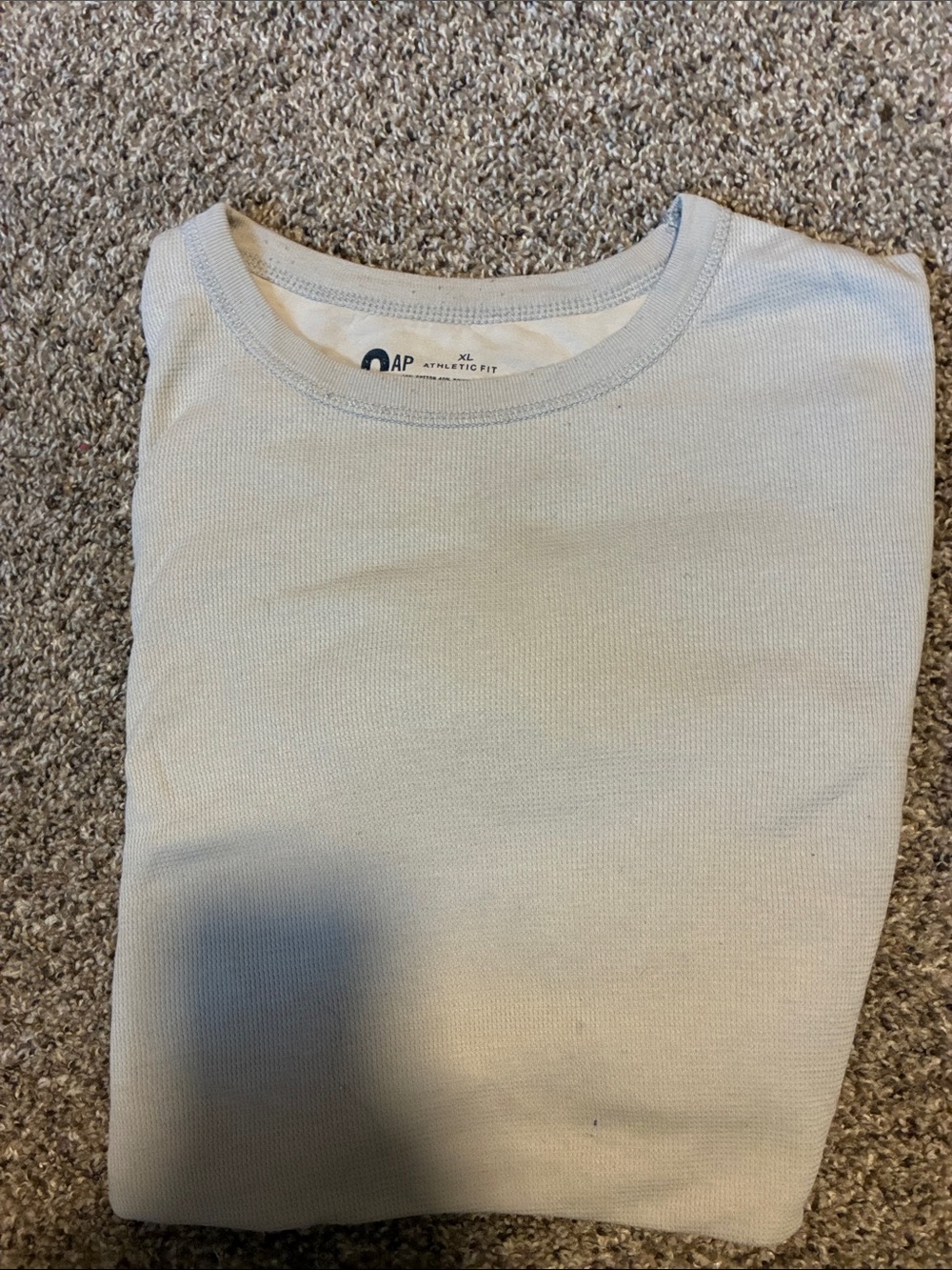 GAP Men's Light Gray Crew Neck Shirt